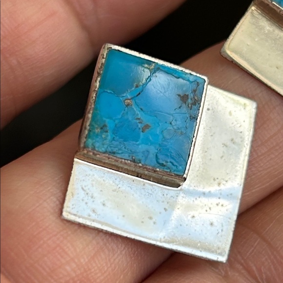 🖤Vtg Native American sterling and turquoise earrings - Picture 17 of 17